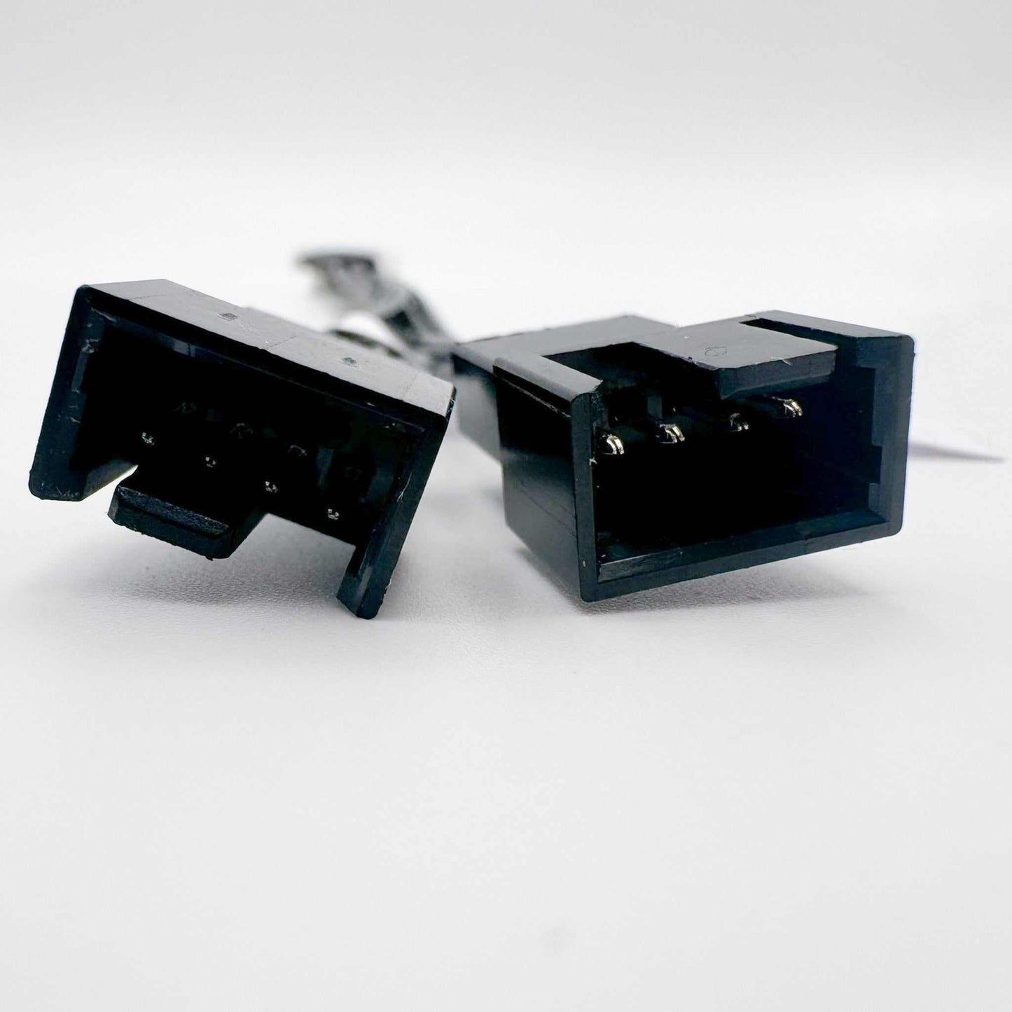 7 pin to dual 4 pin adapter cable for ASUS TUF RX 9070 XT OC GPU fan control and deshroud modding
