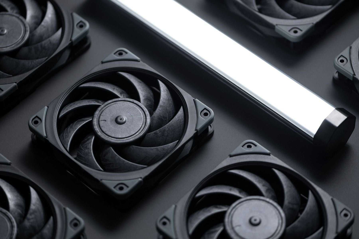 Noctua NF-A12x25 PWM chromax.black.swap 12V 2000RPM 120mm Fan - GPUCONNECT.COM